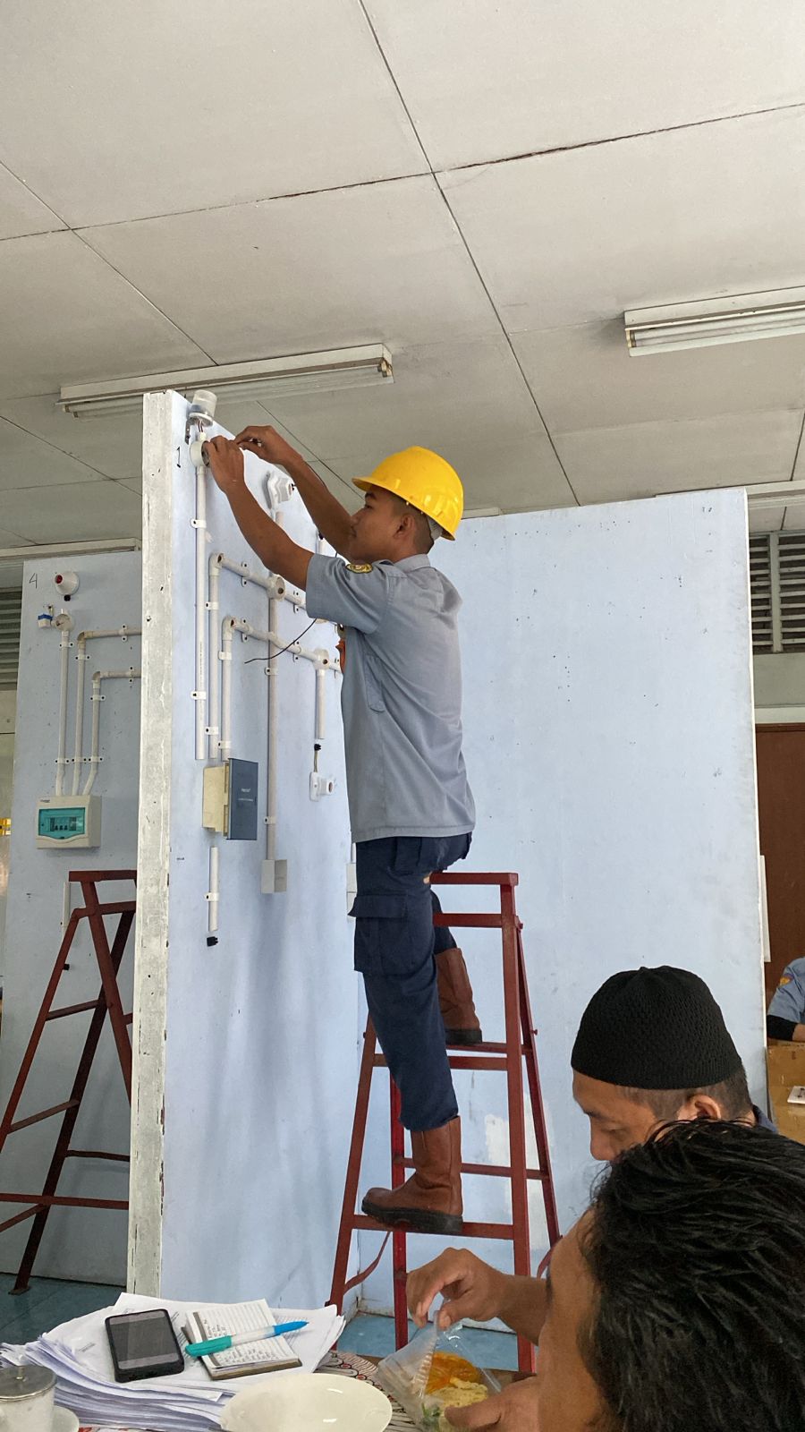 Teknik Instalasi Tenaga Listrik